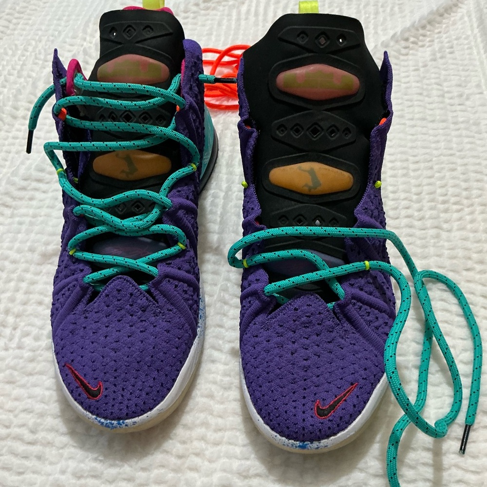 Nike LeBron for man